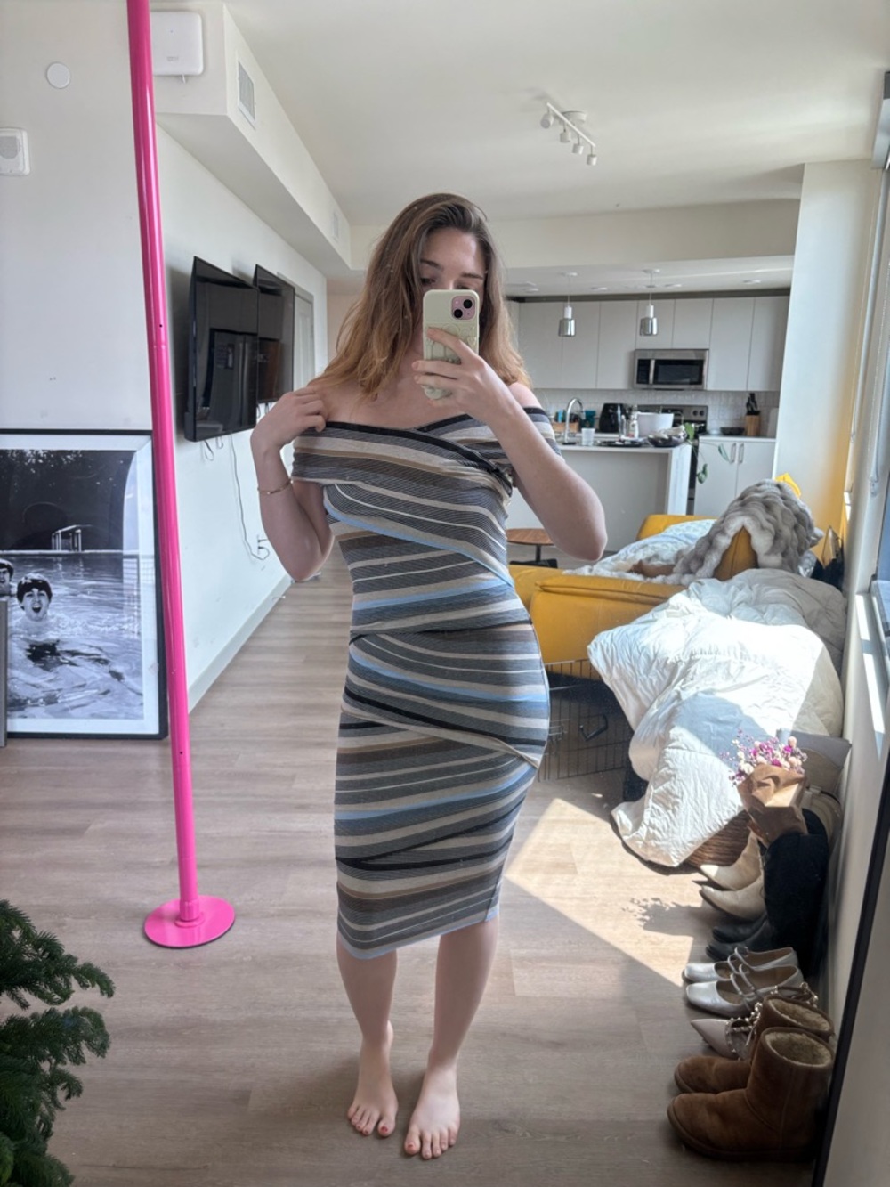 Bailey 44 striped off-shoulder bodycon midi dress 🤎